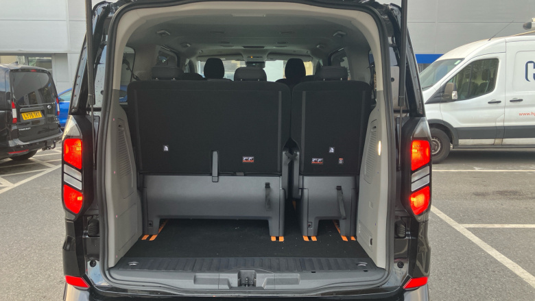 Ford Tourneo Custom 320 L1 Diesel Fwd 2.0 EcoBlue 136ps H1 Titanium 8 seater